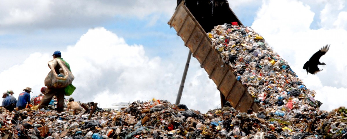 Predomínio de lixões ainda é um problema para a PNRS