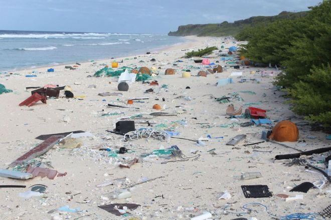 lixo-em-ilha-no-pacifico